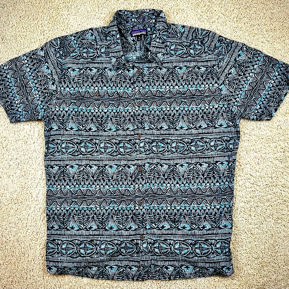 XL Men’s blue Patagonia short sleeved polo.